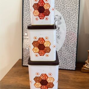 Vintage Floral Hexagon Tin Set